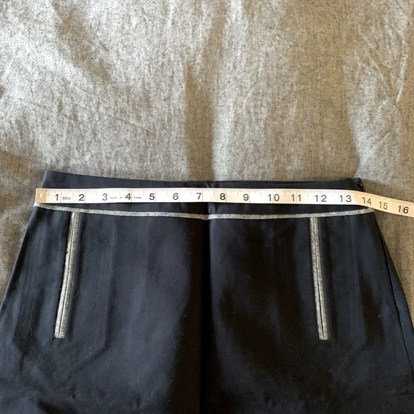 The Limited Casual Skirt | size 0 | Navy Blue - Picture 3 of 9